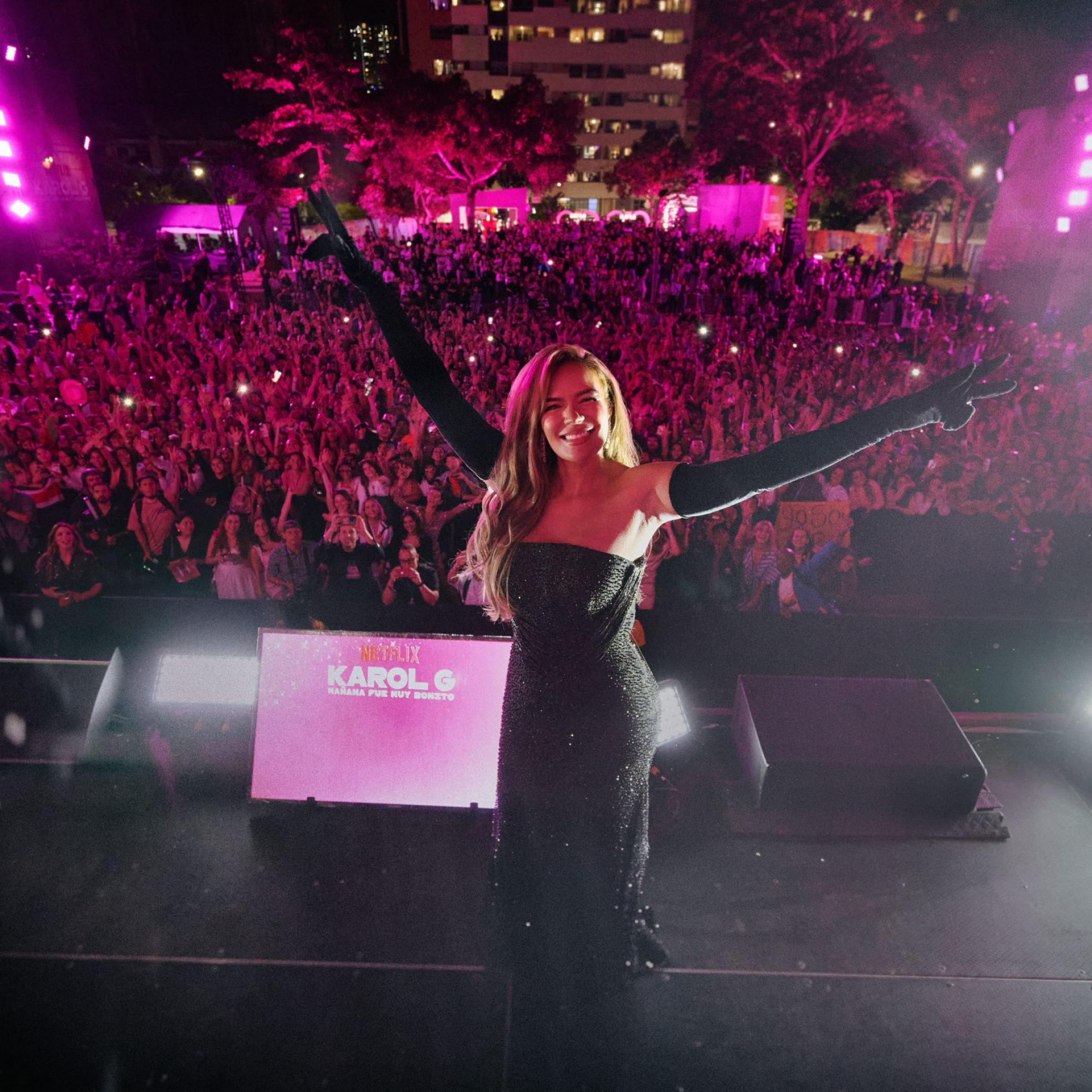 Karol G Evento Medellin. (L to R) Talent Name, Talent Name. Cr. Andrés Mayr / Netflix © 2025