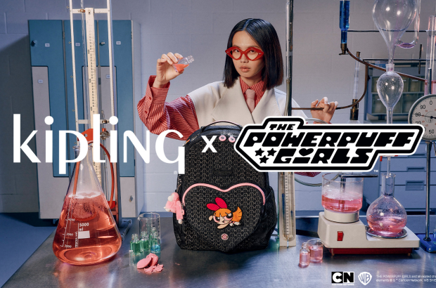KV_FALL25_KiplingxThePowerpuffGirls_Seoul_PPG_Black_Blossom_Puller_LOGO_1920x1080