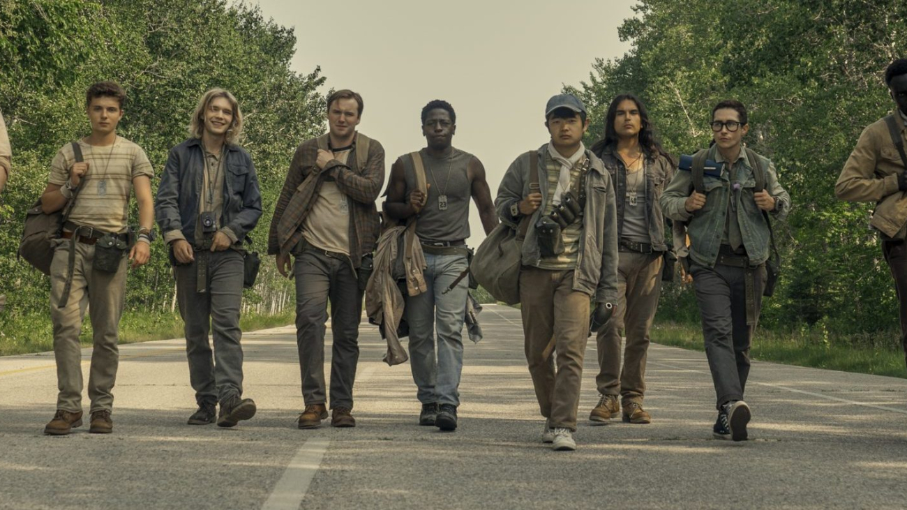 Garrett Wareing as Stebbins, Roman Griffin Davis as Curley, Charlie Plummer as Barkovitch, Cooper Hoffman as Garraty, David Jonsson as McVries, Ben Wang as Olson, Joshua Odjick as Parker, Jordan Gonzalez as Harkness, and Tut Nyuot as Baker in The Long Walk. Photo Credit: Murray Close/Lionsgate