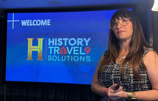 03 DANIELA MARTINEZ EN LANZAMIENTO HISTORY TRAVEL SOLUTIONS 2