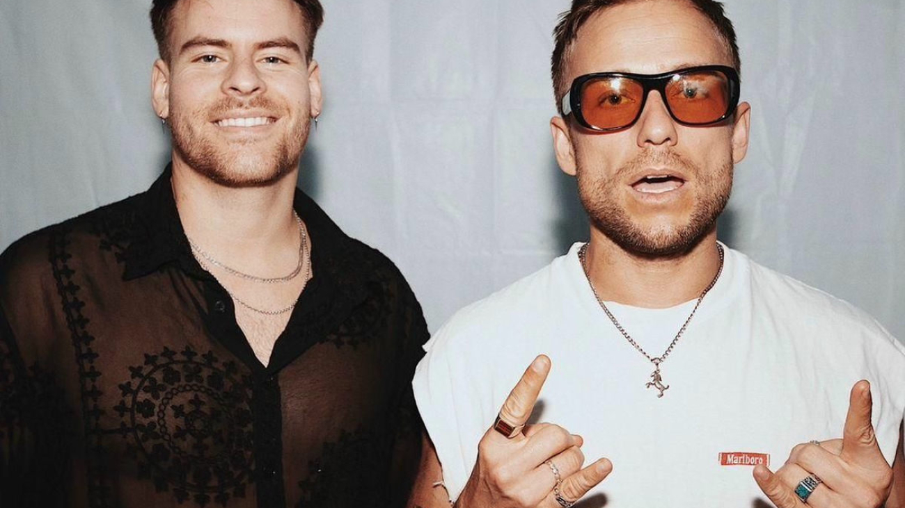 1900x1900-000000-81-0-0