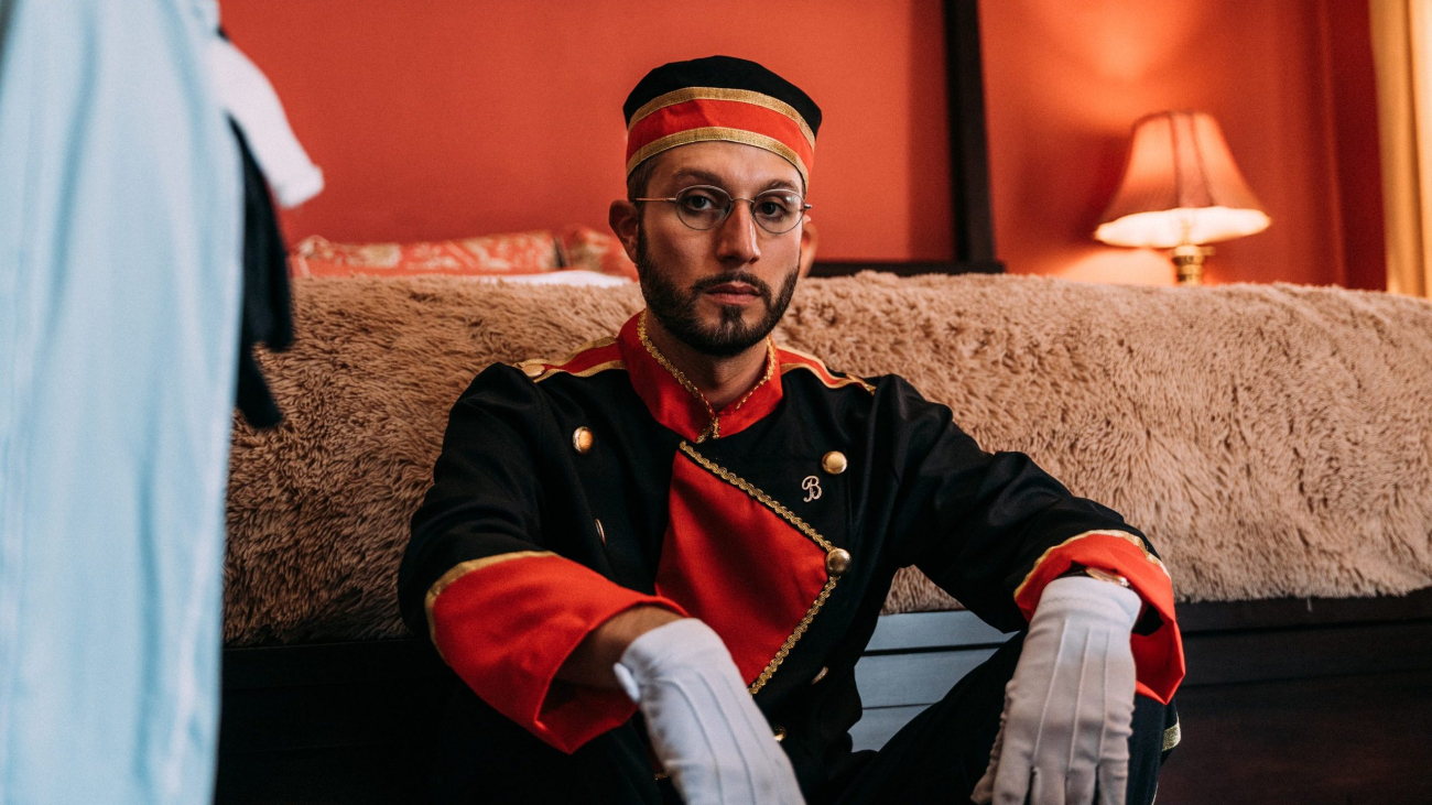 B MAIN credit_ olen quinn