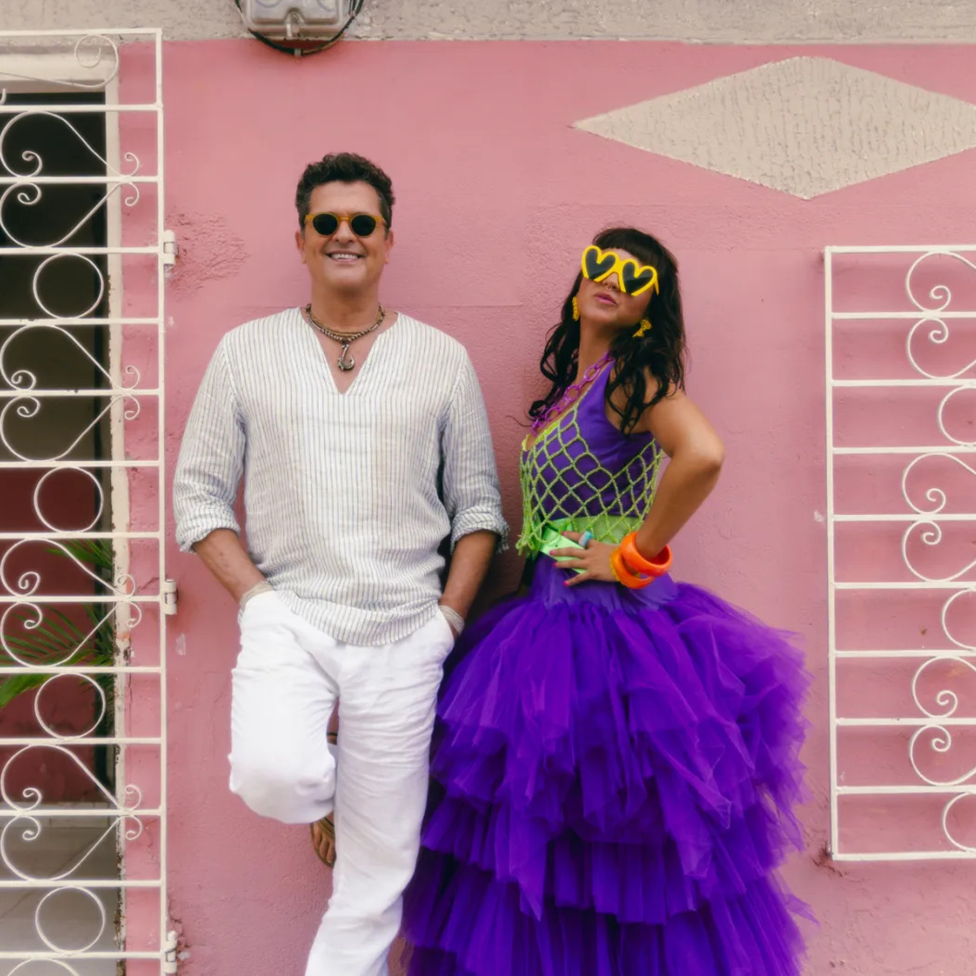 bomba-estereo-x-carlos-vives