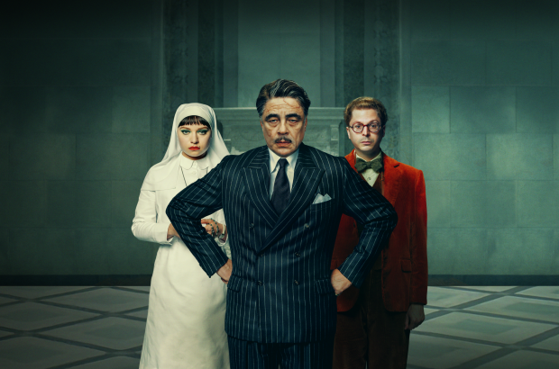 4320_3240_ThePhoenicianScheme_INTL_ENG_keyart_BackdropWide_DIGITAL_EST_UIG (1)