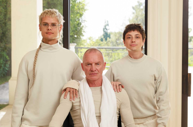 CA7RIEL-Paco-Amoroso-acompanan-el-estreno-de-Free-Spirits-con-un-cortometraje