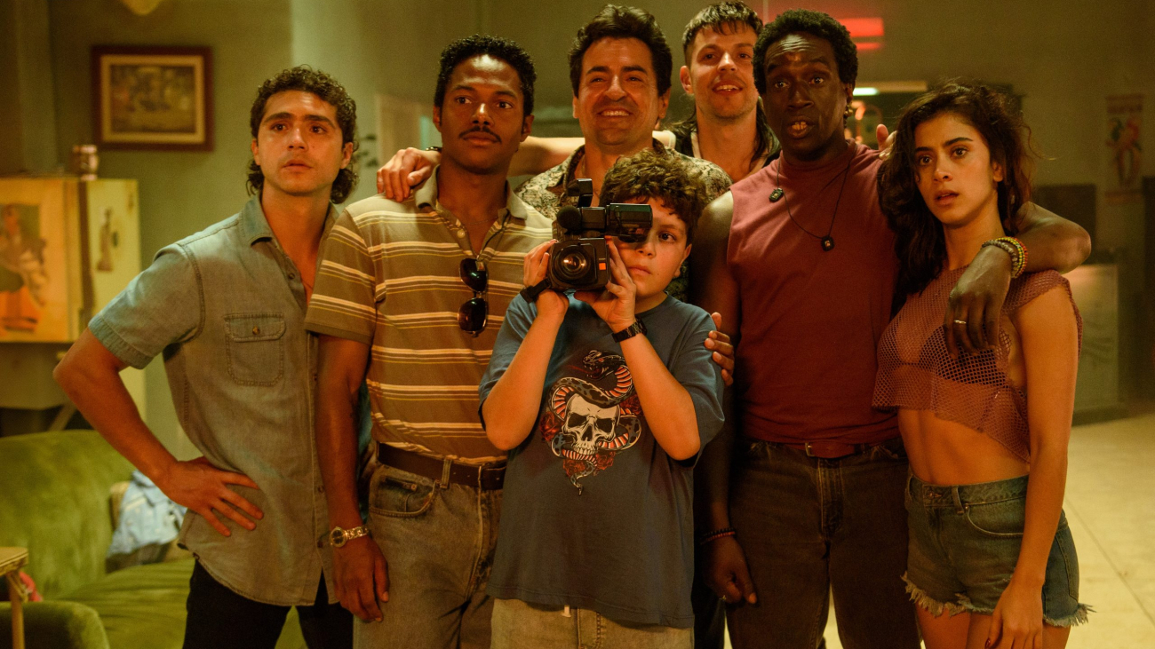 Dear Killer Nannies_ criado por sicarios - D+ - Julián Zuluaga (Rodri), Danharry Colorado (Tina, Rafael Zea (El Dorado), Miguel Ángel García (Juan Pablo Escobar), Andrés Delgado (Kiss), Julián Diaz (Lagaña) & Juan