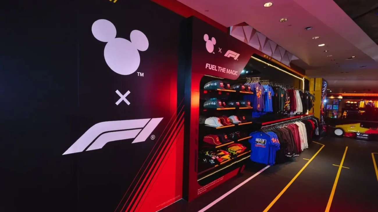 Formula-1-x-Disney-sudadera-coleccion-1140x760