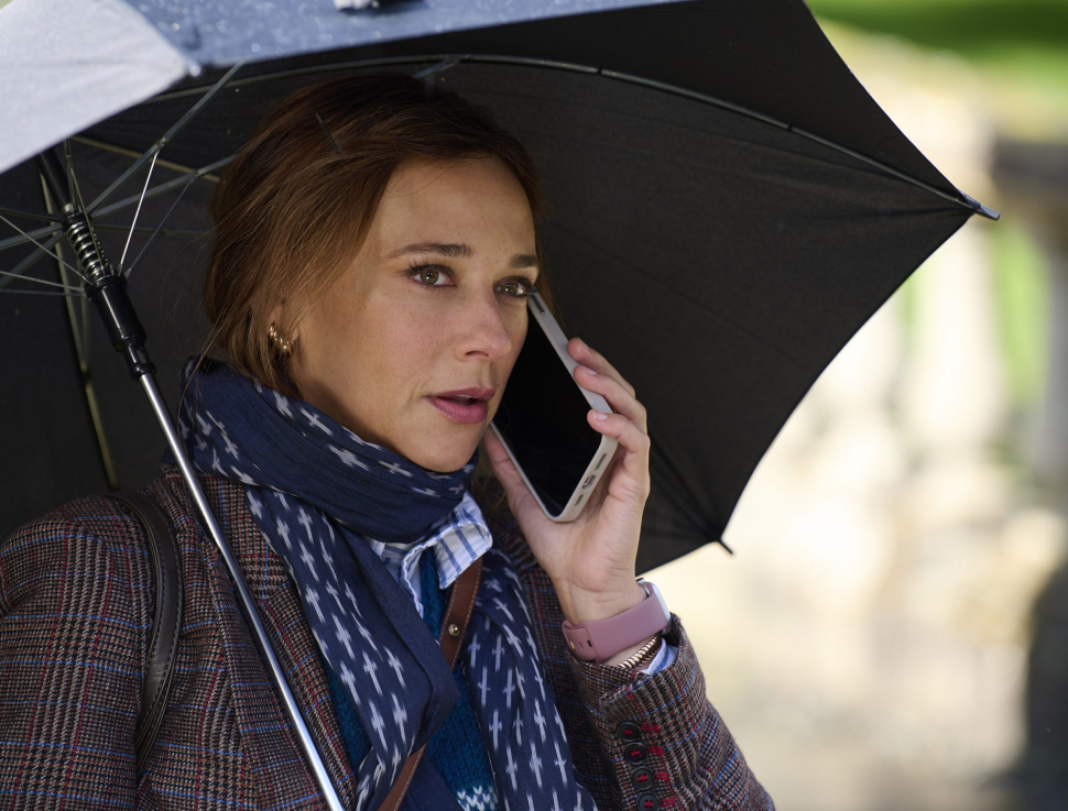 Rashida Jones in IN THE BLINK OF AN EYE. Photo by Searchlight Pictures/Kimberley French, Courtesy of Searchlight Pictures. © 2025 Searchlight Pictures. All Rights Reserved.
