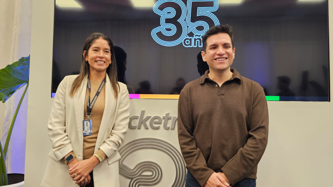 35 Años