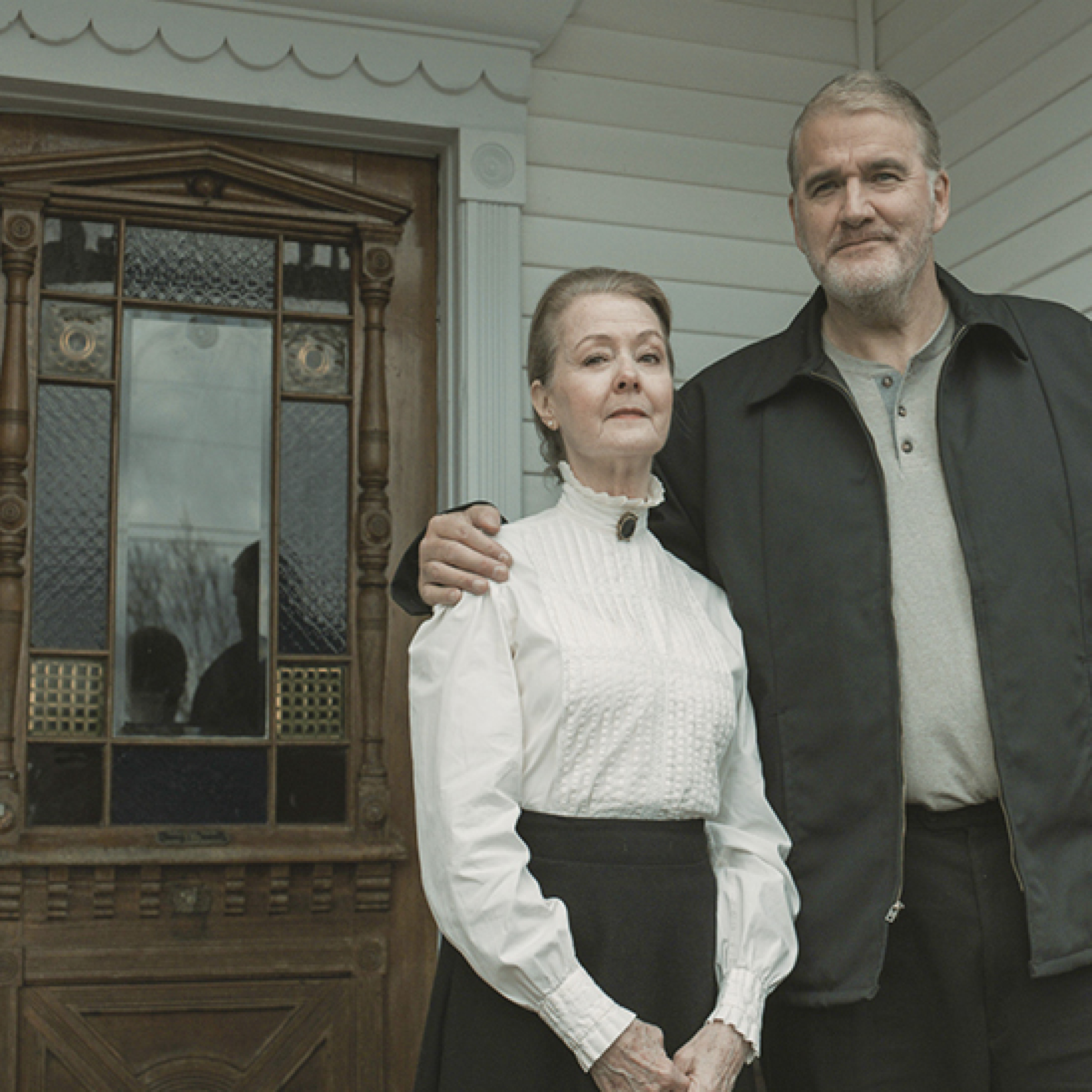 LifetimeMovies-UNA CASA UN SECRETO.jpg